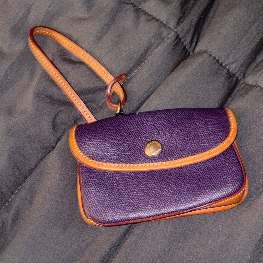 dooney & burke wristlet